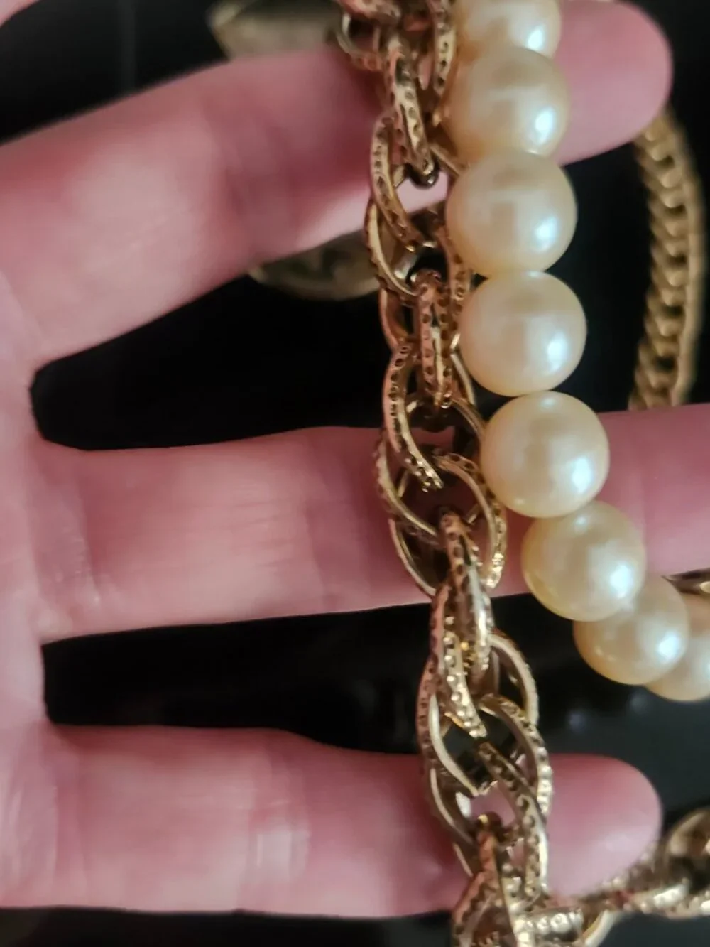 N/A jewelry much